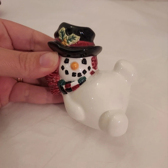 Fitz and Floyd Essentials Set of Three Christmas Tumbling Snowman Figurines - Picture 9 of 11